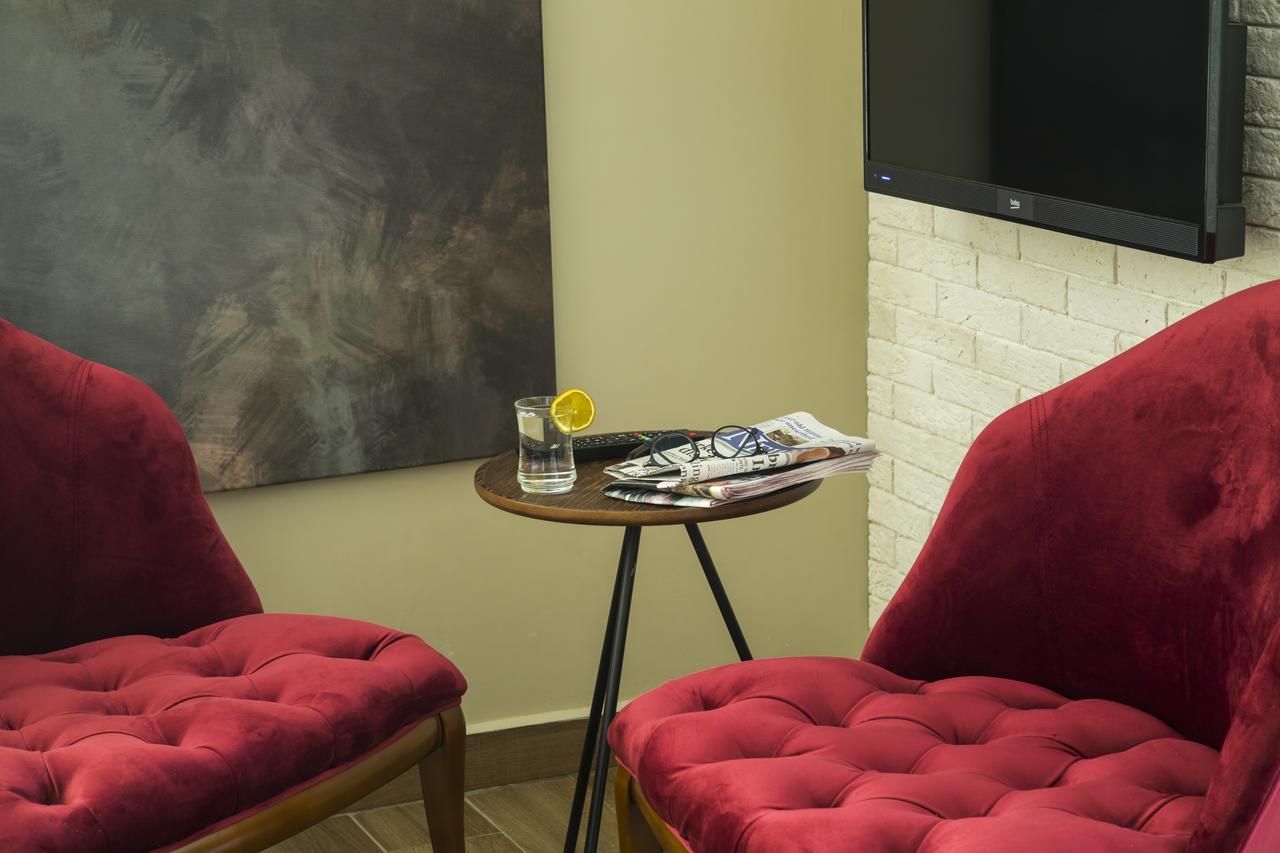 Maxuite Hotel In Home Akçay Esterno foto