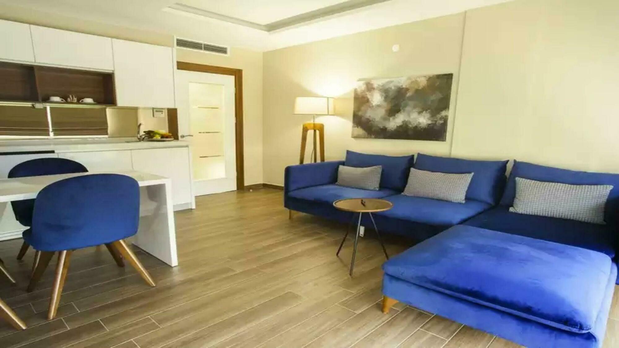 Maxuite Hotel In Home Akçay Esterno foto