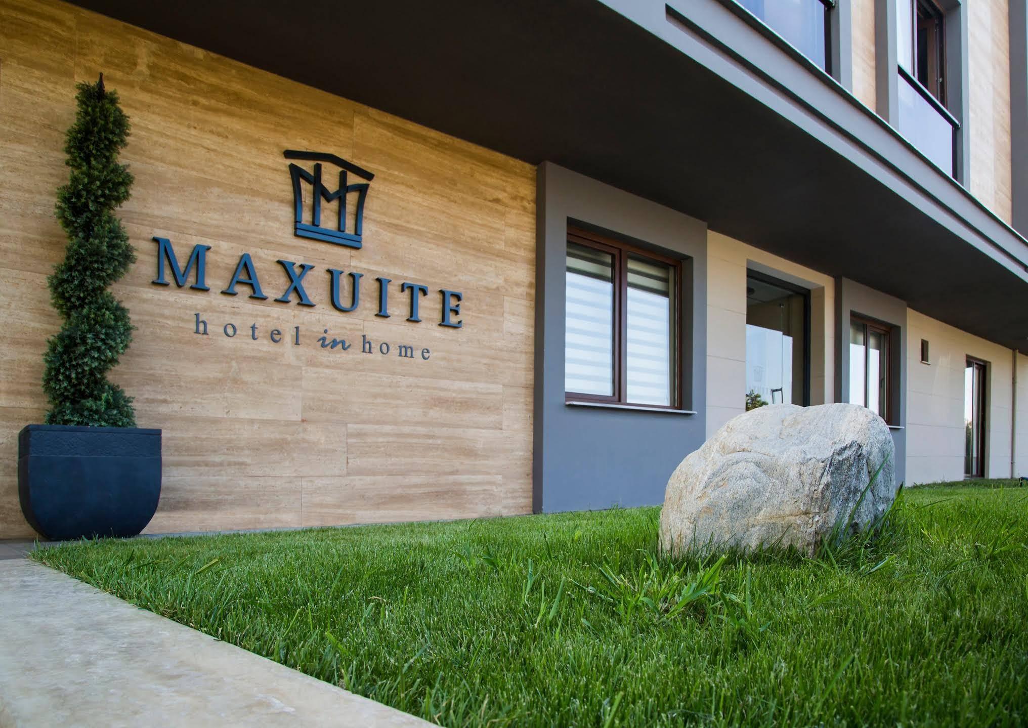 Maxuite Hotel In Home Akçay Esterno foto