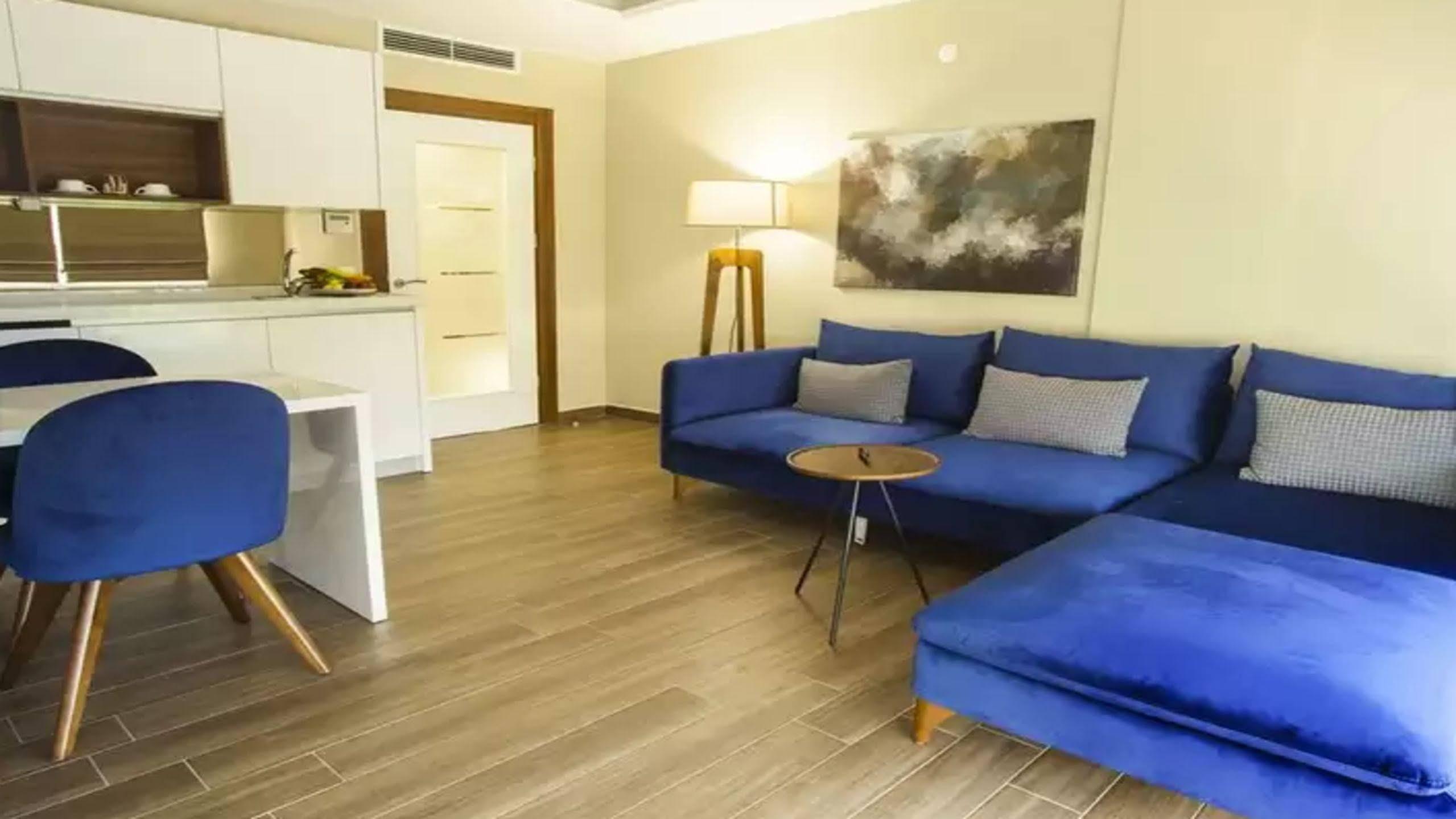 Maxuite Hotel In Home Akçay Esterno foto